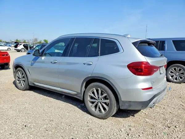 5UXTR9C50KLD98117 2019 BMW X3 - Image 2