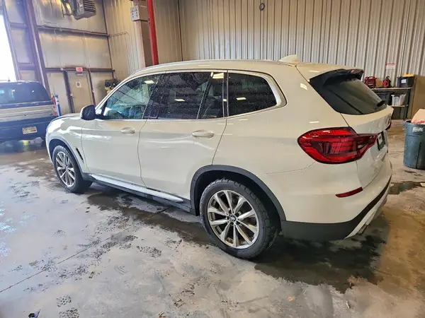 5UXTR9C50KLE13621 2019 BMW X3 - Image 2