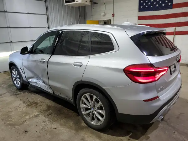 5UXTR9C50KLE14266 2019 BMW X3 - Image 2