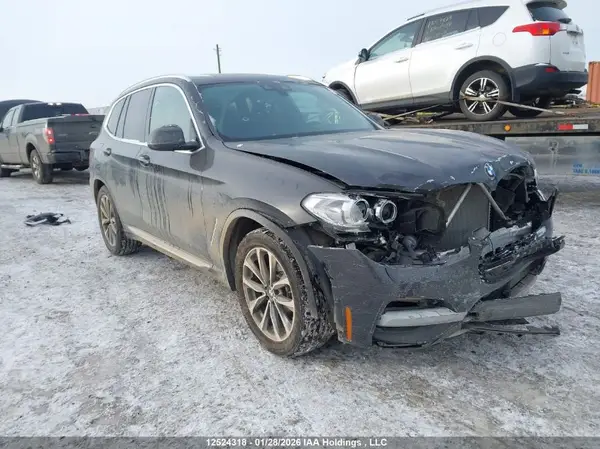 5UXTR9C50KLE15398 2019 BMW X3 - Image 1