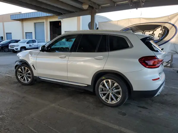 5UXTR9C50KLE15899 2019 BMW X3 - Image 2