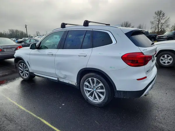5UXTR9C50KLE16504 2019 BMW X3 - Image 2