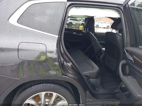 5UXTR9C50KLE16678 2019 BMW X3 - Image 8