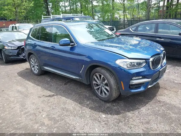 5UXTR9C50KLE19256 2019 BMW X3 - Image 1
