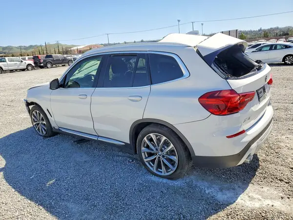 5UXTR9C50KLE21847 2019 BMW X3 - Image 2