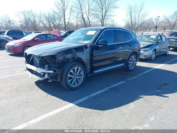 5UXTR9C50KLE21928 2019 BMW X3 - Image 2