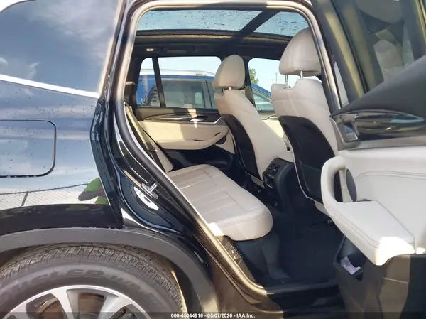 5UXTR9C50KLP76773 2019 BMW X3 - Image 8