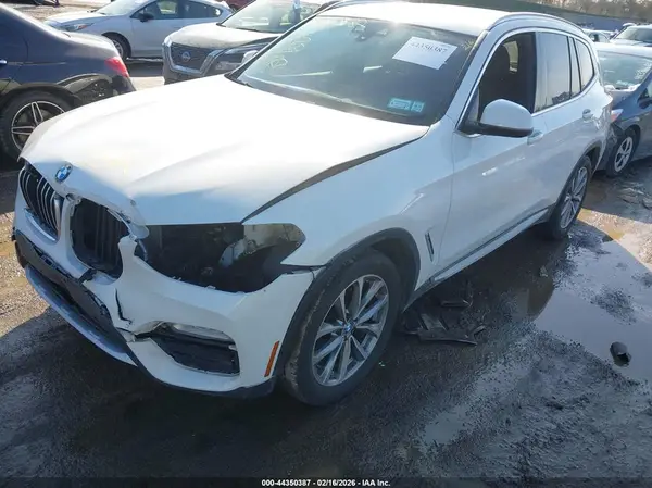 5UXTR9C50KLP84095 2019 BMW X3 - Image 2