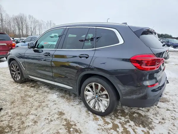5UXTR9C50KLP88017 2019 BMW X3 - Image 2