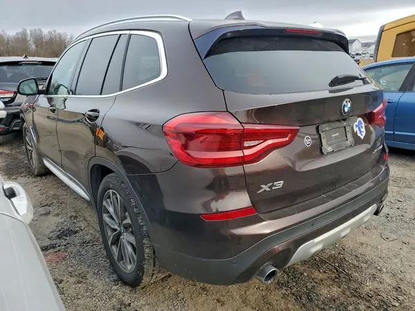 5UXTR9C50KLP94402 2019 BMW X3 - Image 2