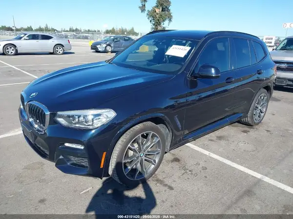 5UXTR9C50KLR04221 2019 BMW X3 - Image 2