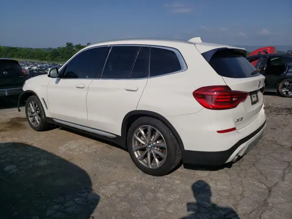 5UXTR9C50KLR07846 2019 BMW X3 - Image 2