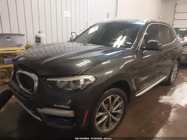 5UXTR9C50KLR07958 2019 BMW X3 - Image 2