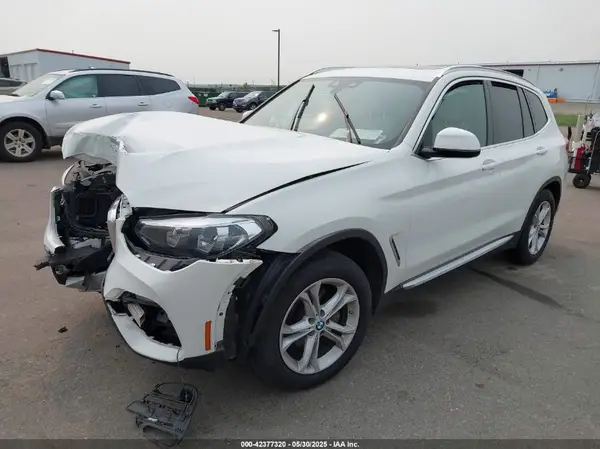 5UXTR9C50KLR10195 2019 BMW X3 - Image 2