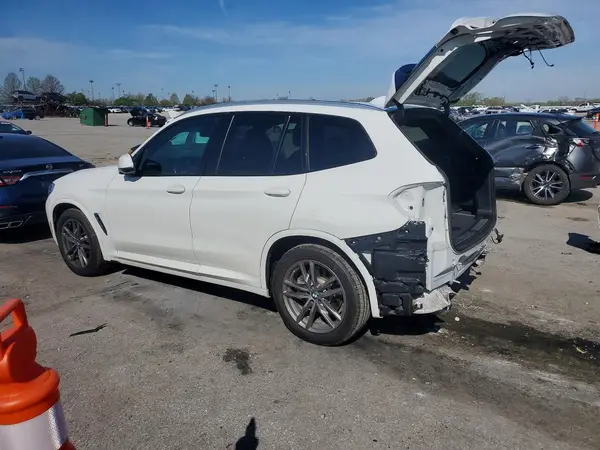 5UXTR9C50KLR10911 2019 BMW X3 - Image 2