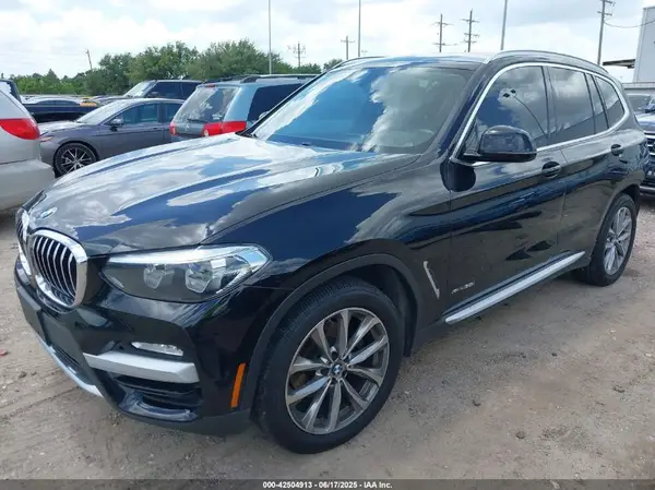 5UXTR9C51JLC69396 2018 BMW X3 - Image 2