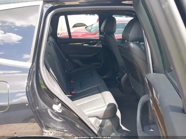 5UXTR9C51JLC69396 2018 BMW X3 - Image 8