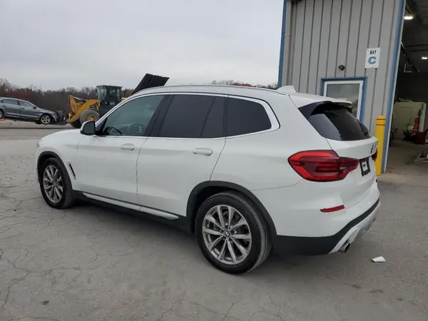5UXTR9C51JLC74839 2018 BMW X3 - Image 2