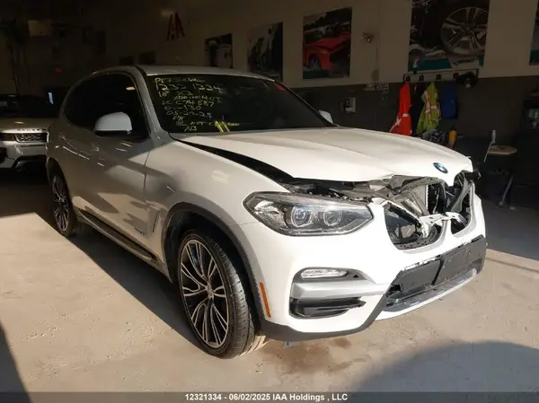 5UXTR9C51JLC74887 2018 BMW X3 - Image 1