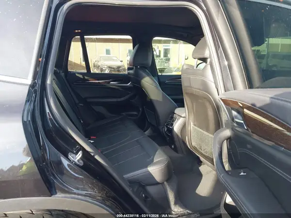5UXTR9C51JLC79426 2018 BMW X3 - Image 8
