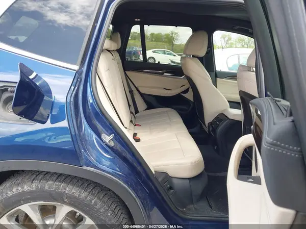 5UXTR9C51JLC80964 2018 BMW X3 - Image 8