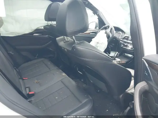 5UXTR9C51JLC82858 2018 BMW X3 - Image 8