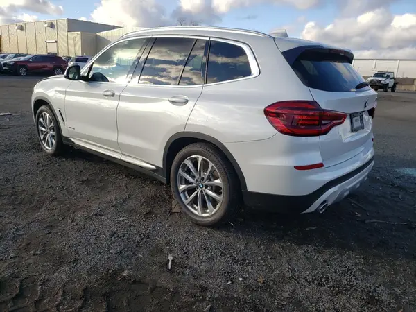 5UXTR9C51JLD60572 2018 BMW X3 - Image 2