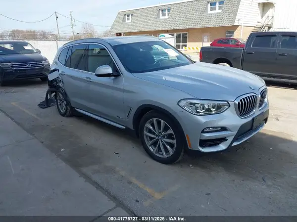 5UXTR9C51JLD61754 2018 BMW X3 - Image 1