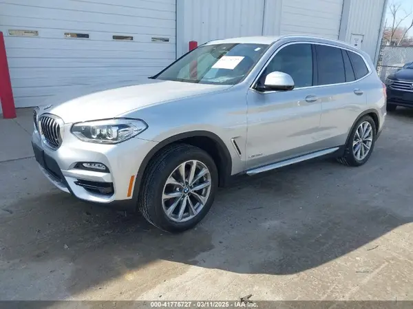 5UXTR9C51JLD61754 2018 BMW X3 - Image 2