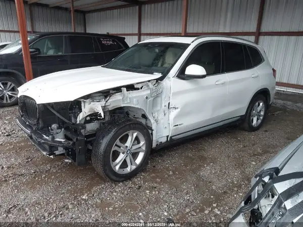 5UXTR9C51JLD62709 2018 BMW X3 - Image 2