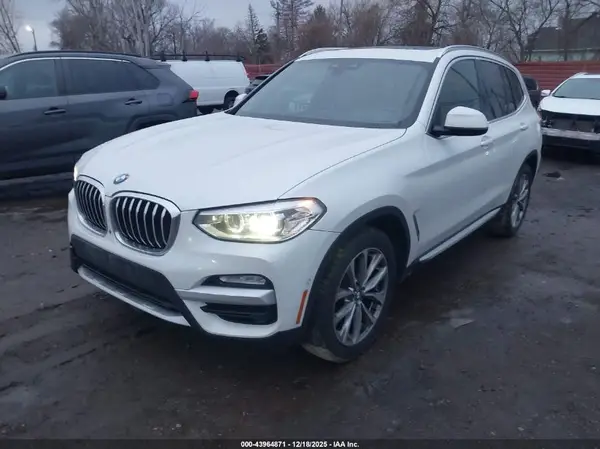 5UXTR9C51JLD68283 2018 BMW X3 - Image 2