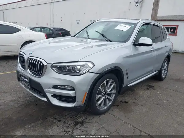 5UXTR9C51JLD73211 2018 BMW X3 - Image 2