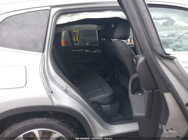 5UXTR9C51JLD73211 2018 BMW X3 - Image 8