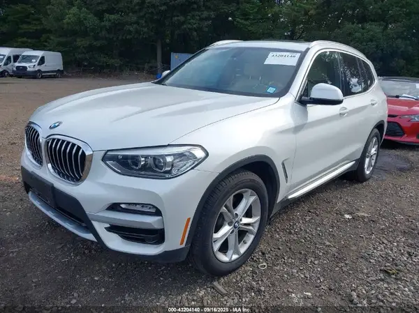 5UXTR9C51JLD89845 2018 BMW X3 - Image 2