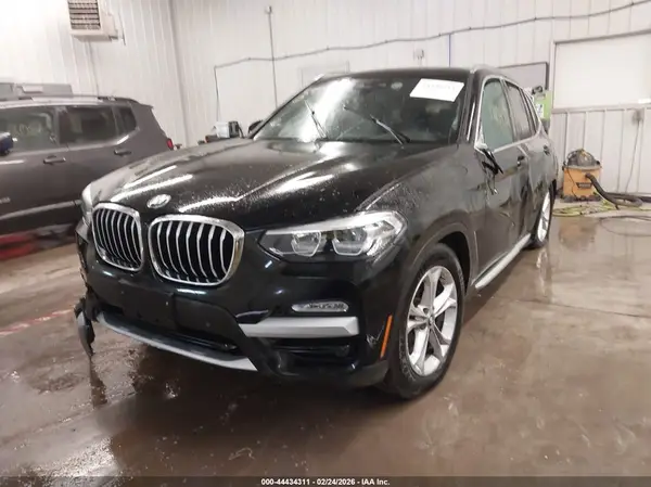 5UXTR9C51KLD94819 2019 BMW X3 - Image 2