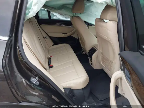 5UXTR9C51KLD98868 2019 BMW X3 - Image 8