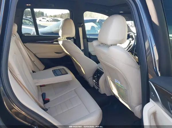 5UXTR9C51KLE11862 2019 BMW X3 - Image 8