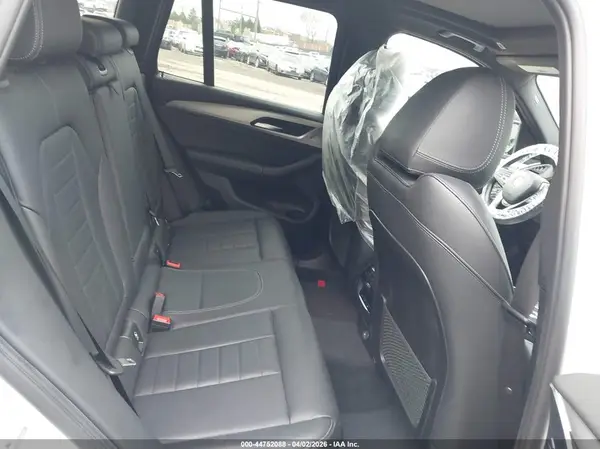 5UXTR9C51KLE15801 2019 BMW X3 - Image 8