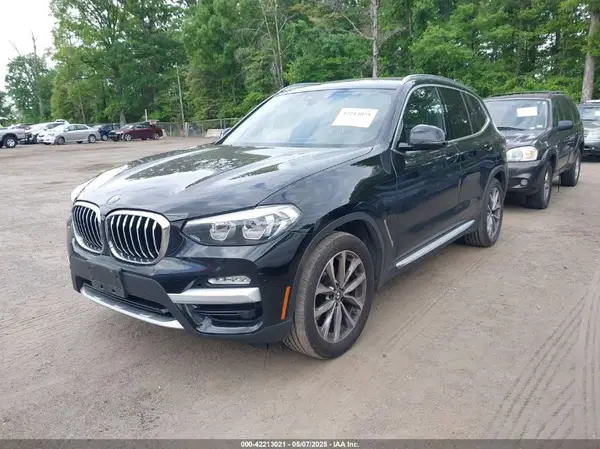 5UXTR9C51KLE19086 2019 BMW X3 - Image 2