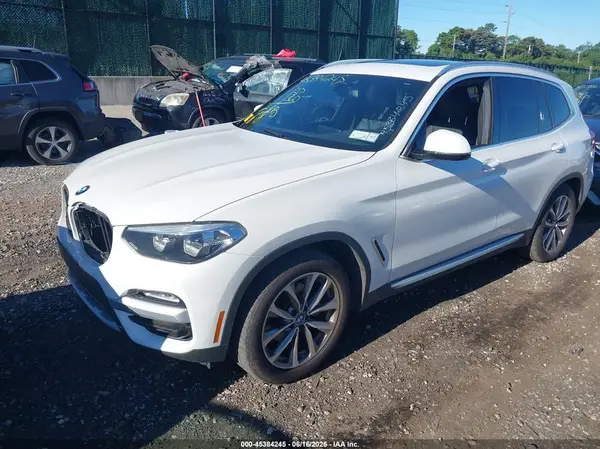 5UXTR9C51KLE20447 2019 BMW X3 - Image 2