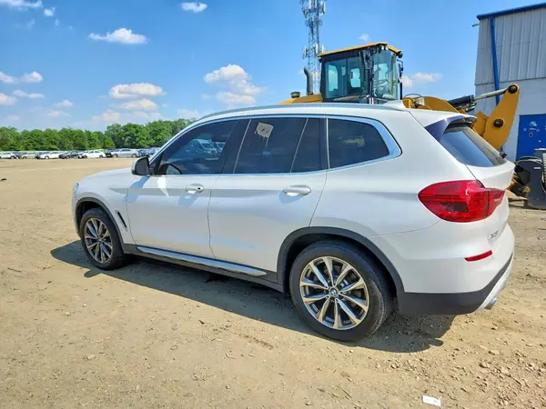 5UXTR9C51KLE21193 2019 BMW X3 - Image 2