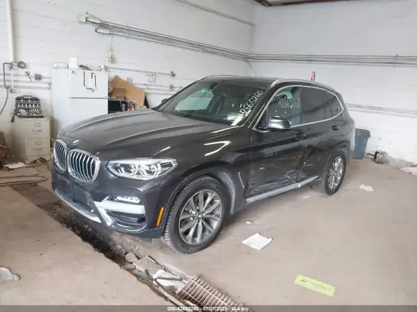 5UXTR9C51KLP82713 2019 BMW X3 - Image 2