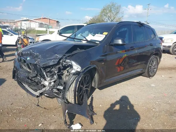 5UXTR9C51KLP84378 2019 BMW X3 - Image 2