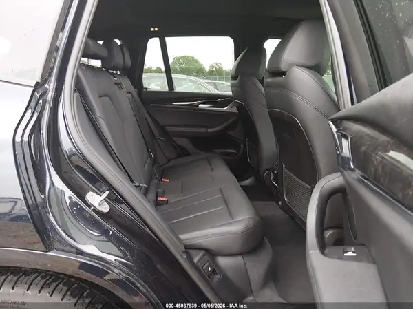 5UXTR9C51KLP90701 2019 BMW X3 - Image 8