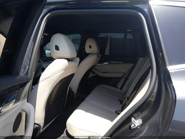 5UXTR9C51KLP94277 2019 BMW X3 - Image 8