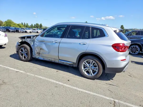 5UXTR9C51KLR10092 2019 BMW X3 - Image 2