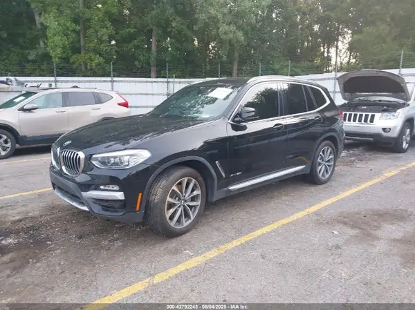 5UXTR9C52JLC68841 2018 BMW X3 - Image 2