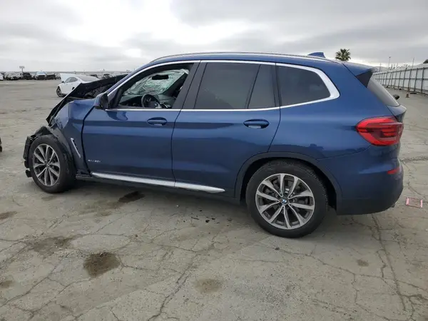 5UXTR9C52JLC75322 2018 BMW X3 - Image 2
