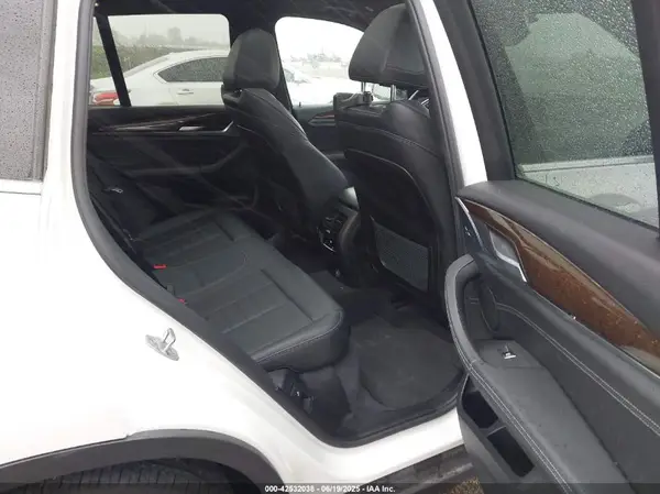 5UXTR9C52JLD59706 2018 BMW X3 - Image 8