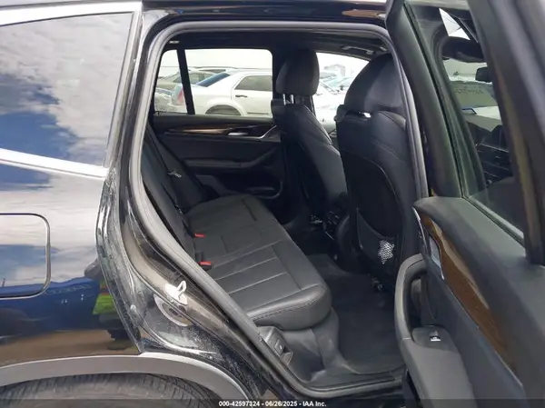 5UXTR9C52JLD63383 2018 BMW X3 - Image 8